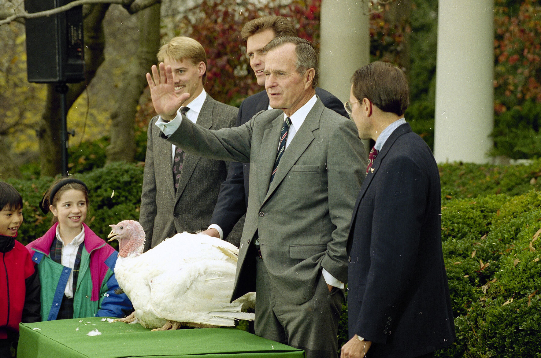 Bush turkey pardon, 1992